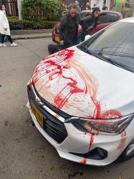 Sí, estas son fotos del atentado contra Miguel Uribe
