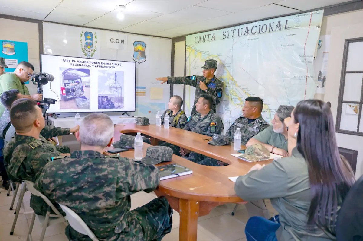 Si, existe un radar en proceso de construcción con el apoyo de la Universidad de Defensa de Honduras (UDH)