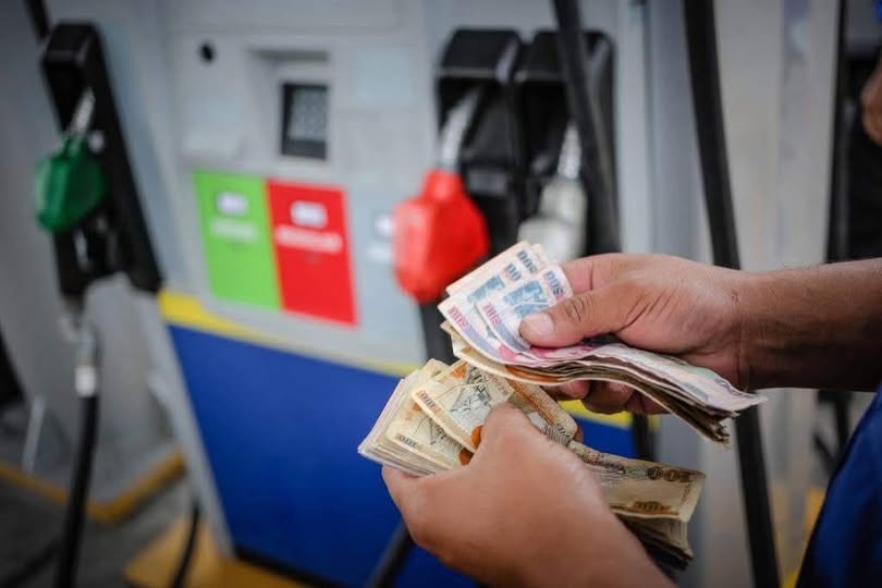 Sí, jefe de Comisión de Petróleo sí dijo que gasolina superior no se subsidia porque las personas pueden pagarla