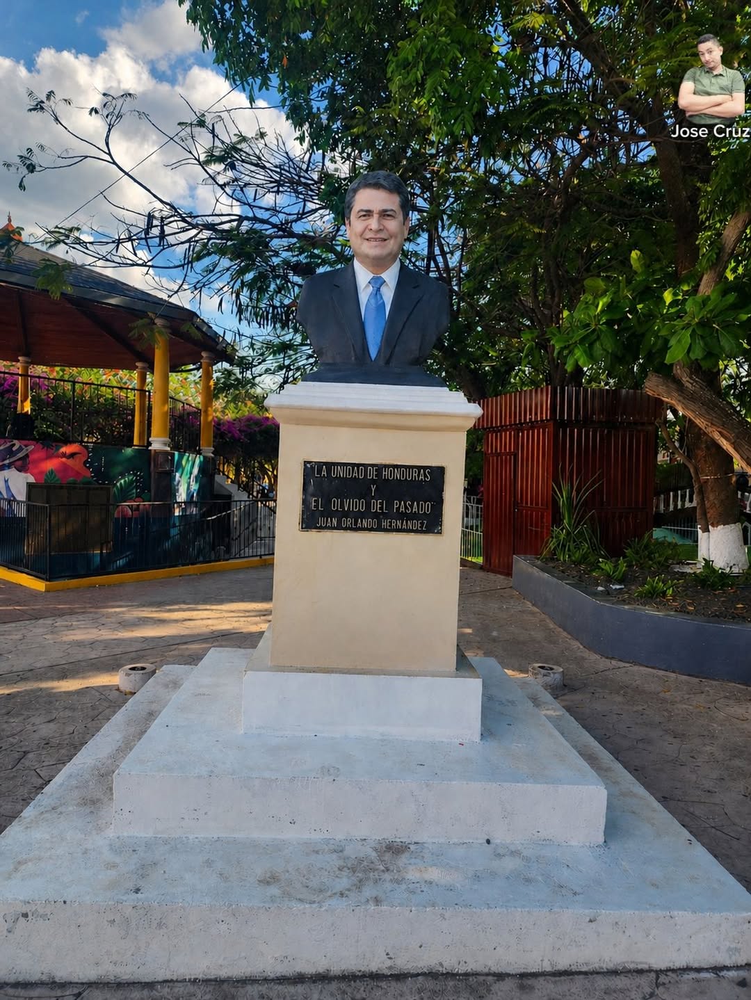No, no se instalará un busto de Juan Orlando Hernández en la plaza central de Juticalpa